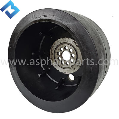 Schwarzes Benit BF300P Front Rubber Solid Tyre Wheels für Bomag