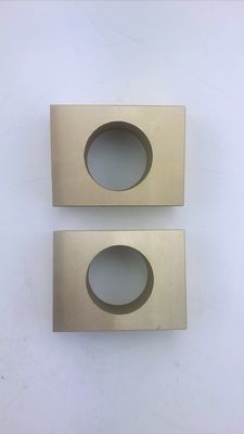 Unübertroffene Verschleißfestigkeit Asphalt-Pflaster-Schrauben-Metallmaterial