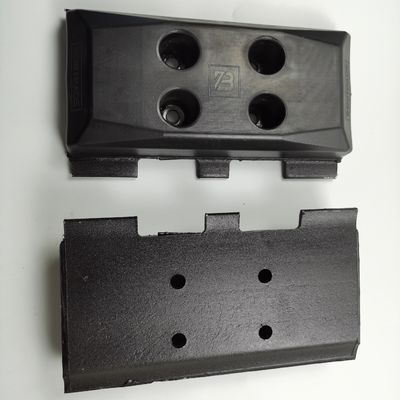 300 mm Schwarzgummi-Trackpad für    Asphalt